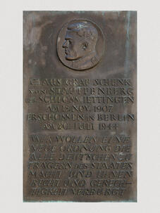 Gedenktafel am Schloss Jettingen